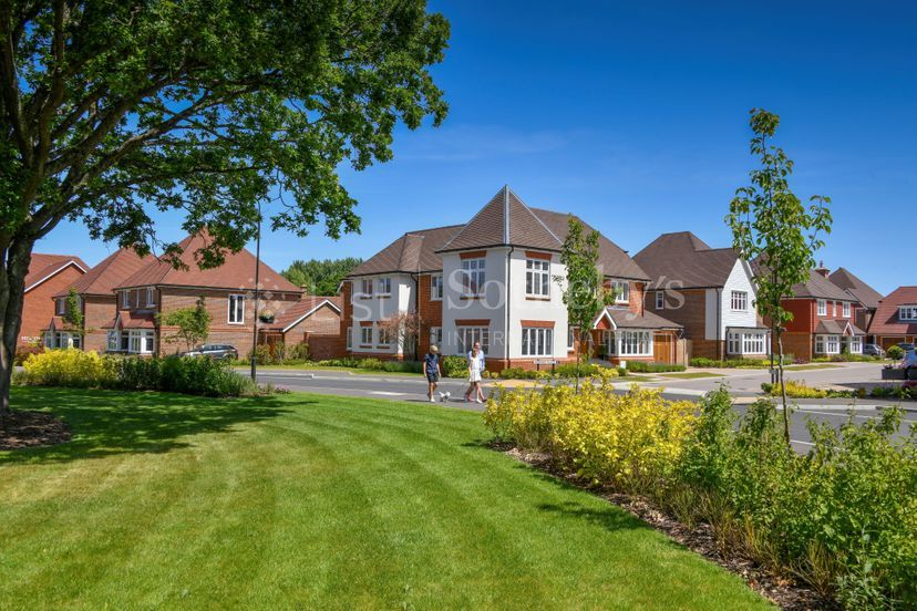 Highwood Village 霍舍姆樓盤 香港利斯蘇富比國際房地產